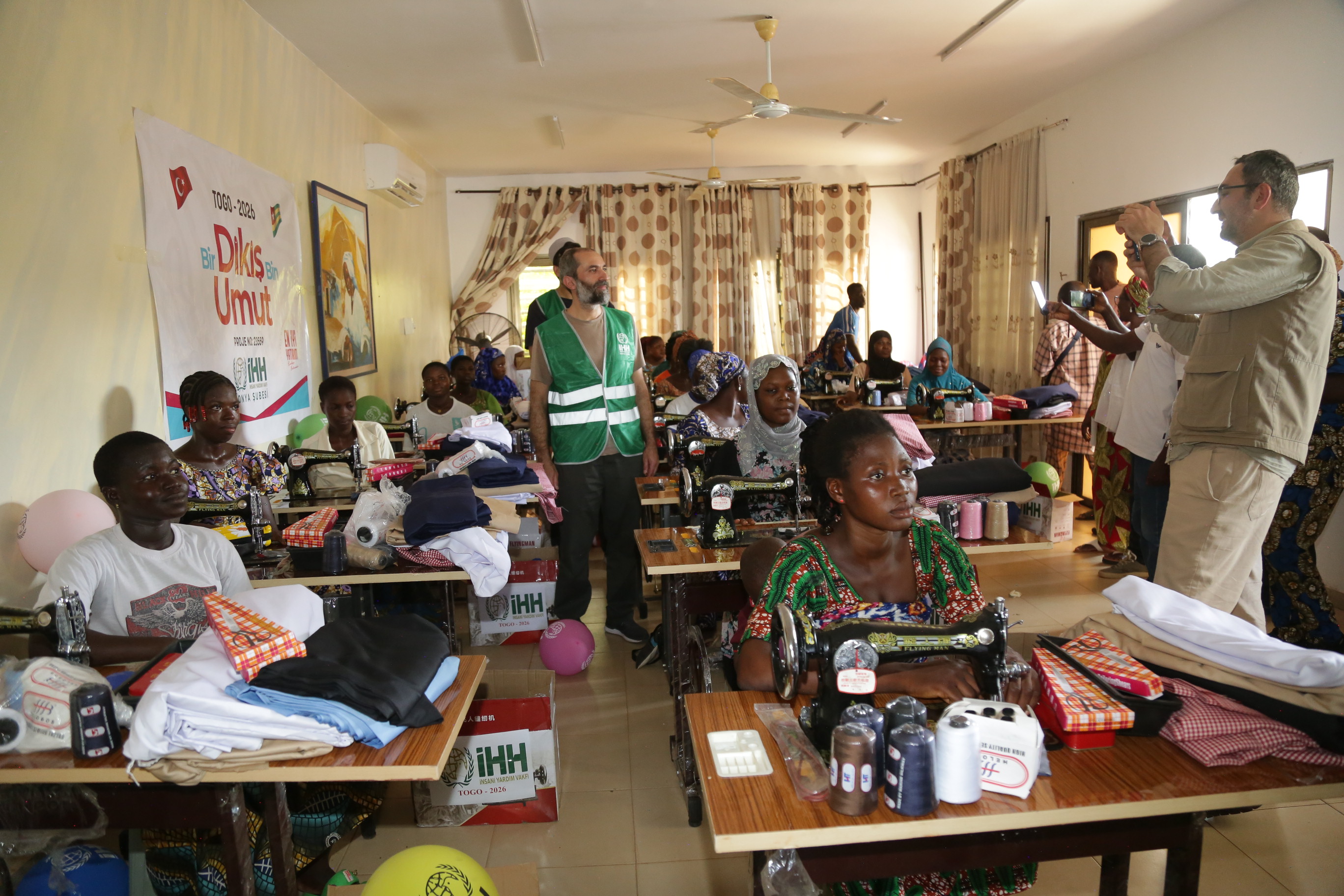 Don de machines à coudre : 20 femmes bénéficient d’un appui pour leur autonomisation à Blitta