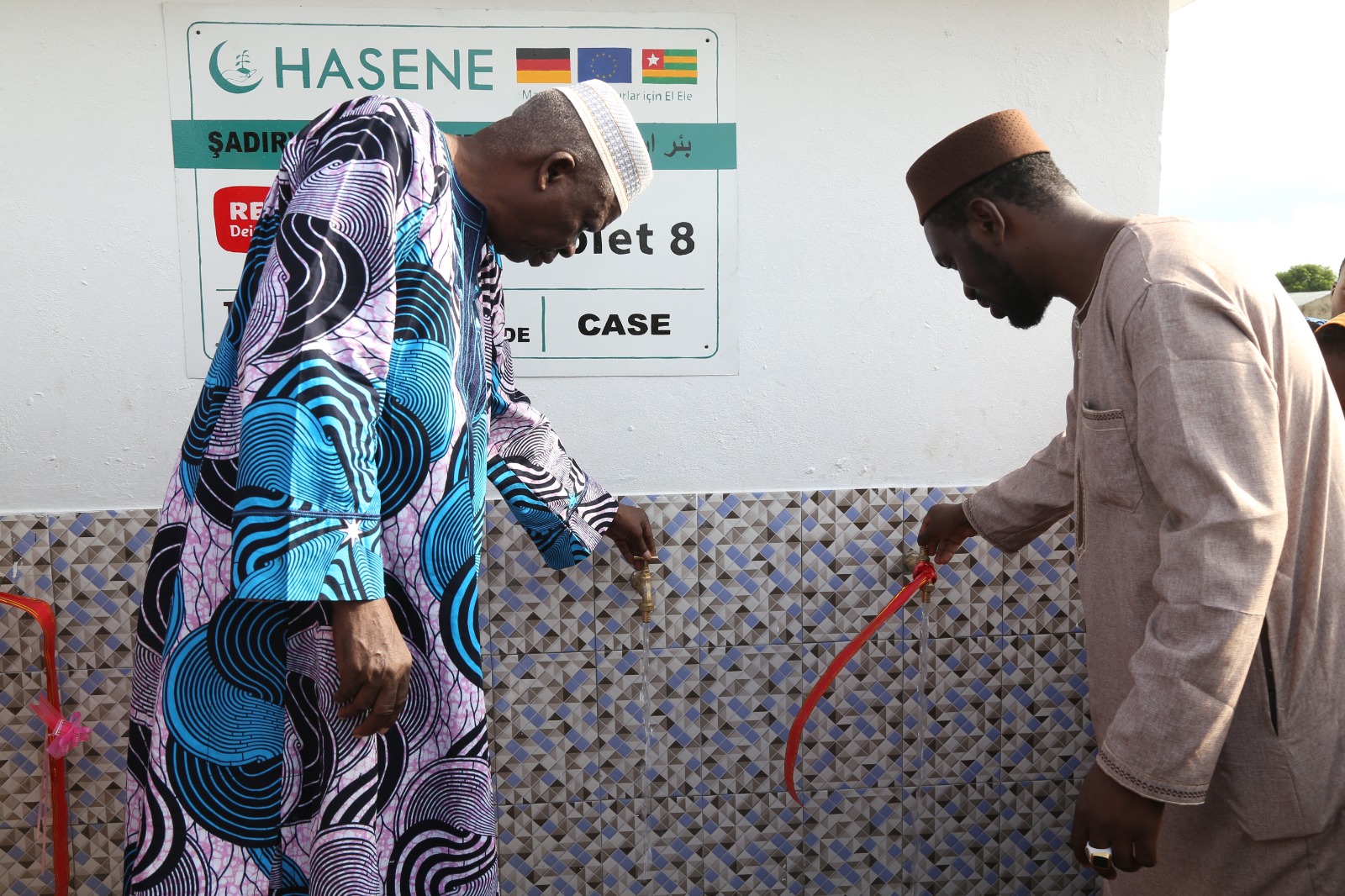 Inauguration de forages réalisés par la fondation HASENE.