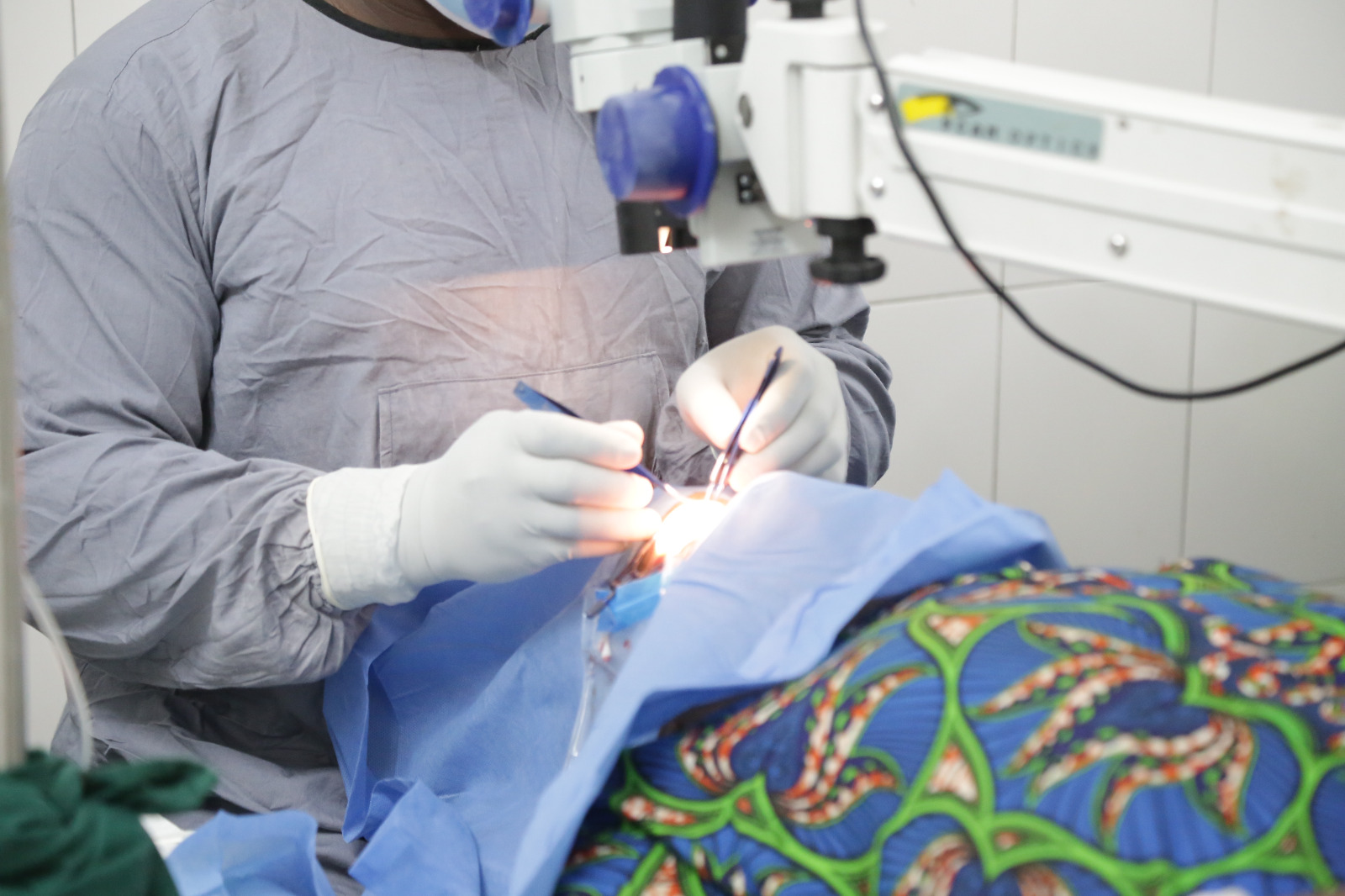 Campagne d'operations sur la cataracte